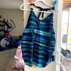 Liz Lange blue/black striped maternity halter Tankini. XXL/TTG